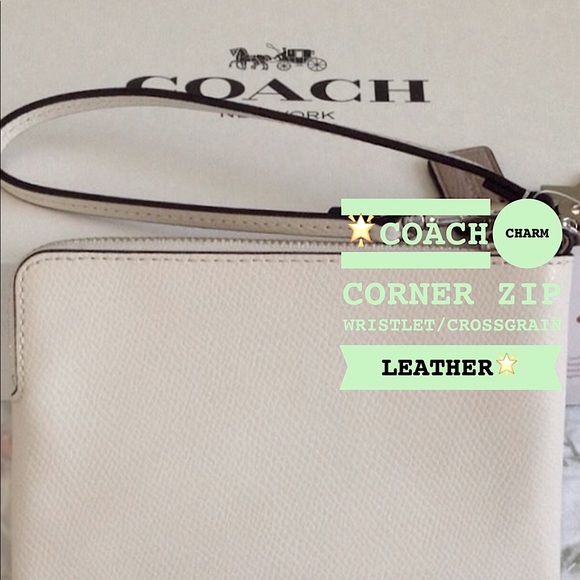 🎉HP🎉COACH (MULTIPLE CHARMS) CORNER ZIP WRISTLET/color:silver/sea glass/chalk - Picture 11 of 15